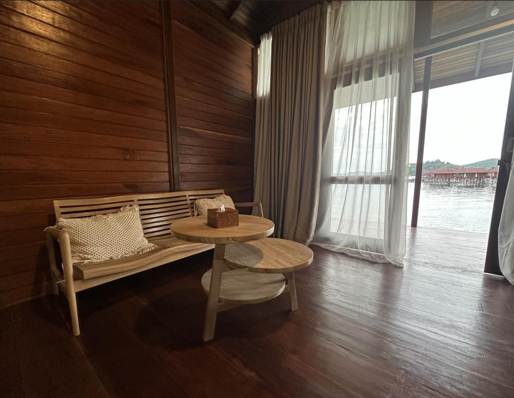 Vogelkopf Resort Tapokreng Экстерьер фото
